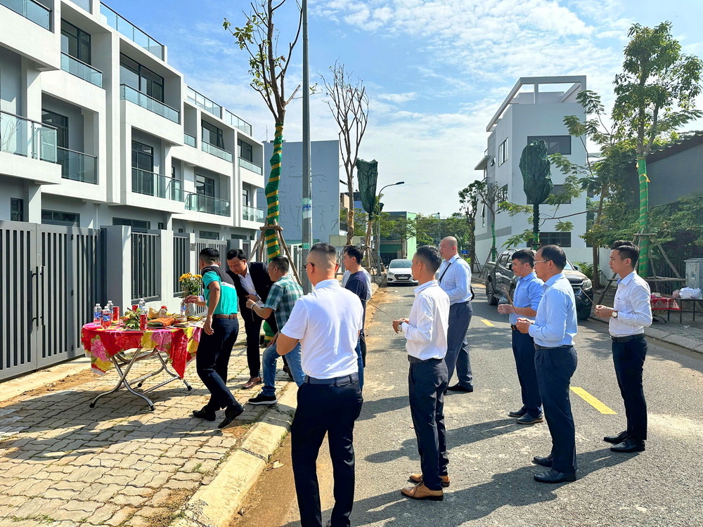 Caro Land ra quân bán Nhà phố Đông Tăng Long